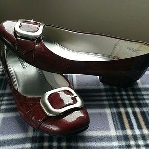 Kelly & Katie Red Flats